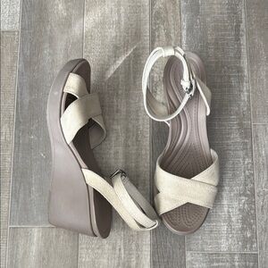 Crocs Women's Cream Wedge Sandals